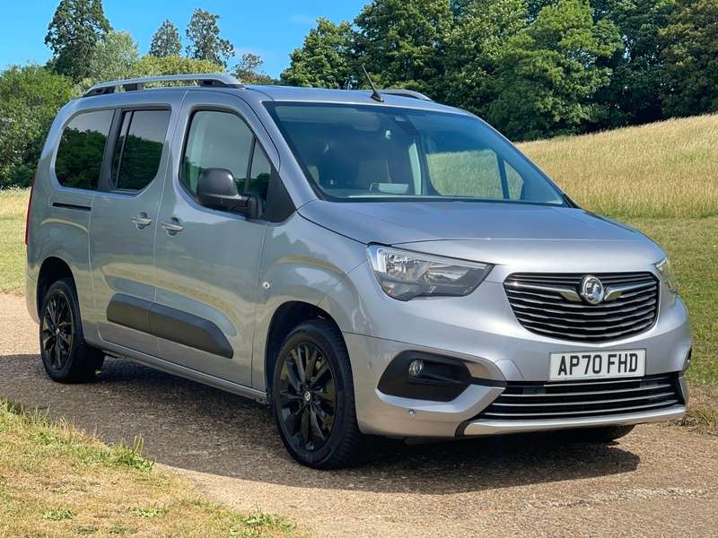 A 2020 VAUXHALL COMBO ELITE XL S/S A 2020 VAUXHALL COMBO ELITE XL S/S