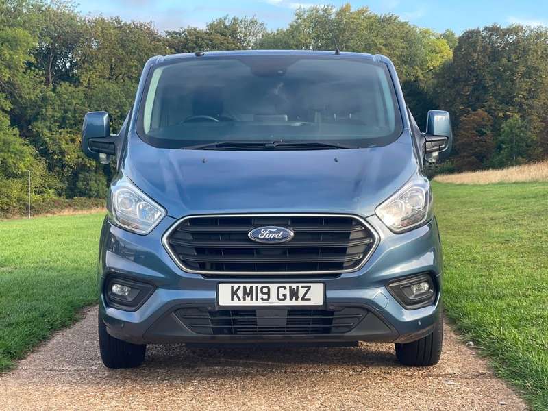 A 2019 FORD TRANSIT CUSTOM 280 LIMITED P/V L1 H1 A 2019 FORD TRANSIT CUSTOM 280 LIMITED P/V L1 H1