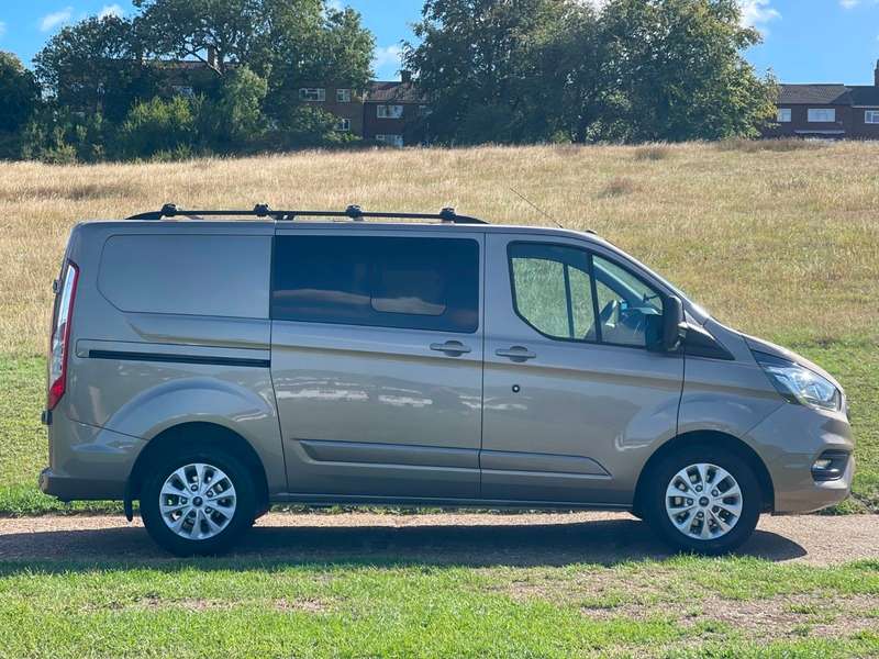 A 2018 FORD TRANSIT CUSTOM 320 LIMITED DCIV L1 H1 A 2018 FORD TRANSIT CUSTOM 320 LIMITED DCIV L1 H1