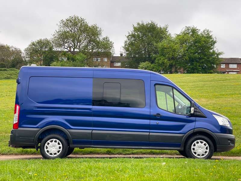 A 2018 FORD TRANSIT 350 L3H2 DCB P/V A 2018 FORD TRANSIT 350 L3H2 DCB P/V