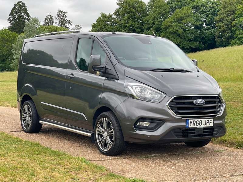 A 2018 FORD TRANSIT CUSTOM 280 LIMITED P/V L1 H1 A 2018 FORD TRANSIT CUSTOM 280 LIMITED P/V L1 H1
