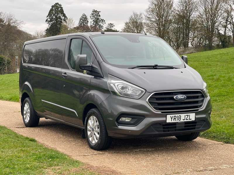 A 2018 FORD TRANSIT CUSTOM 300 LIMITED P/V L2 H1 A 2018 FORD TRANSIT CUSTOM 300 LIMITED P/V L2 H1