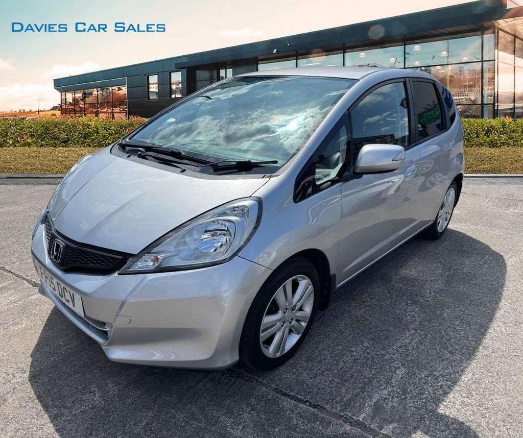 Check out this Honda Jazz 2015 Petrol Automatic