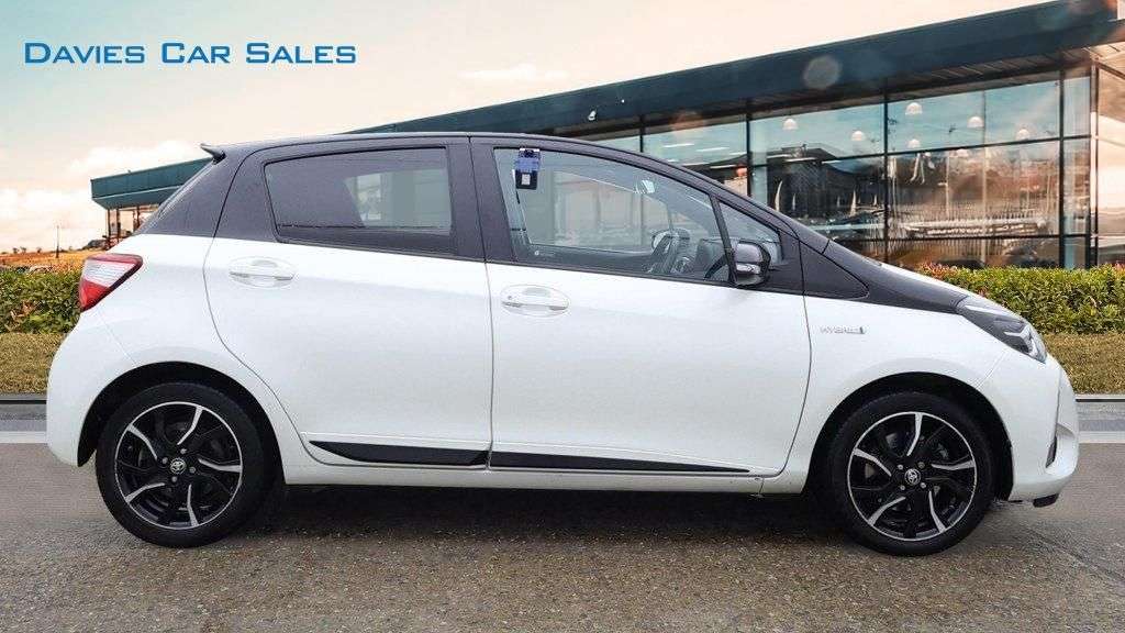 2018 TOYOTA YARIS 2018 TOYOTA YARIS