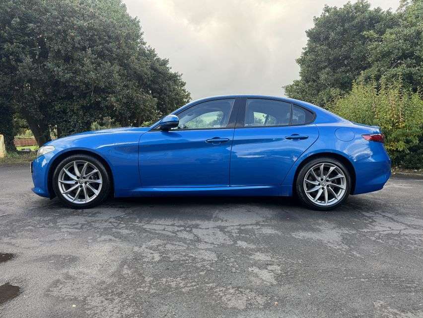 2017 ALFA ROMEO GIULIA 2017 ALFA ROMEO GIULIA