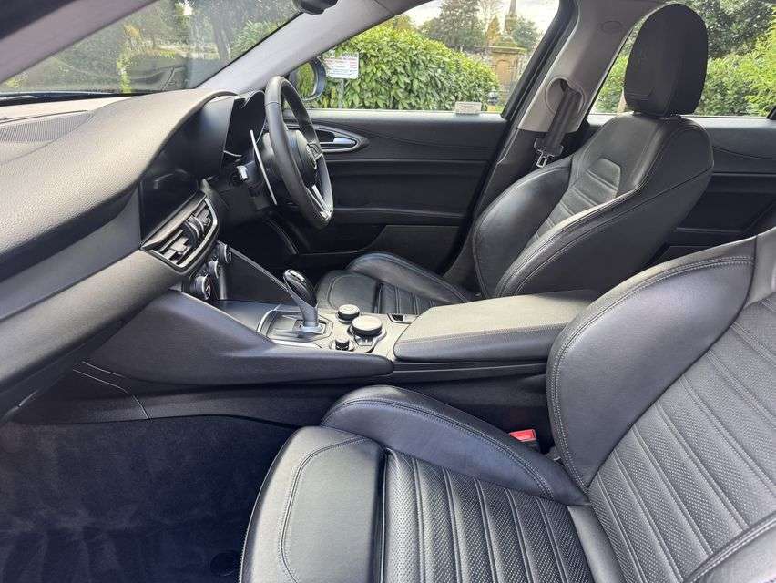 2017 ALFA ROMEO GIULIA 2017 ALFA ROMEO GIULIA