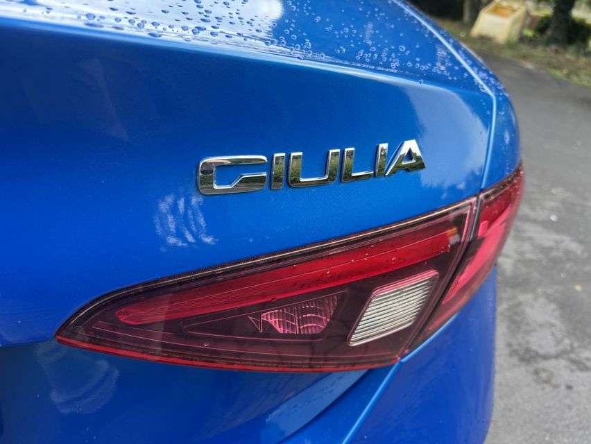 2017 ALFA ROMEO GIULIA 2017 ALFA ROMEO GIULIA