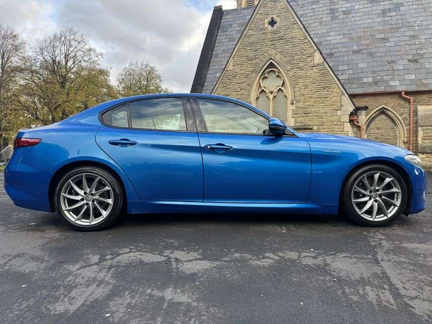2017 ALFA ROMEO GIULIA 2017 ALFA ROMEO GIULIA