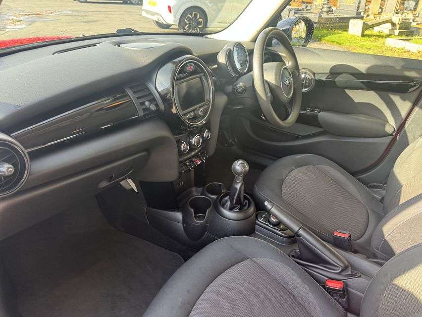 A 2017 MINI HATCH 1.5 Cooper Hatchback 5dr Petrol Manual Euro 6 (s/s) (136 ps) A 2017 MINI HATCH 1.5 Cooper Hatchback 5dr Petrol Manual Euro 6 (s/s) (136 ps)