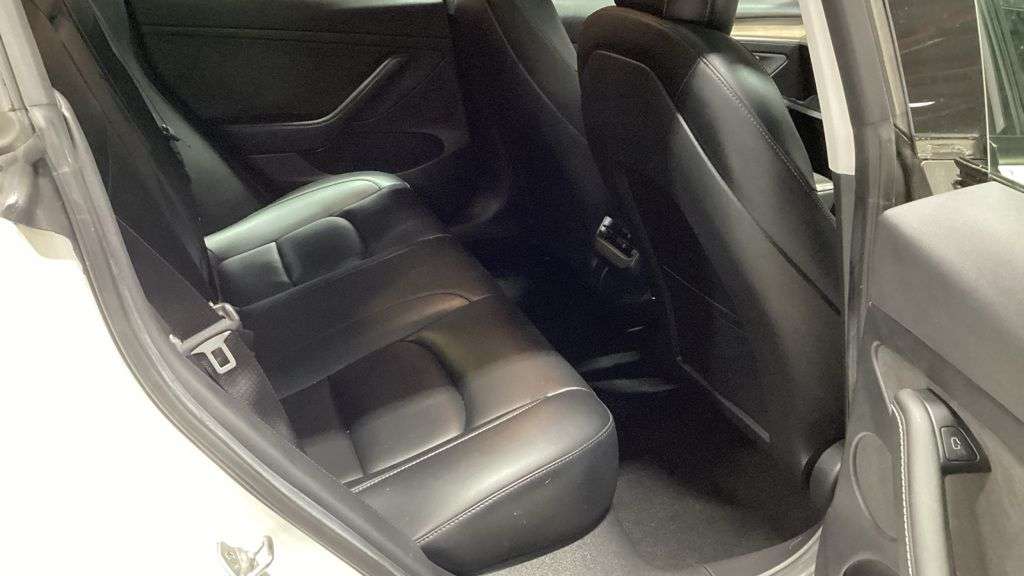 2021 TESLA MODEL 3 2021 TESLA MODEL 3