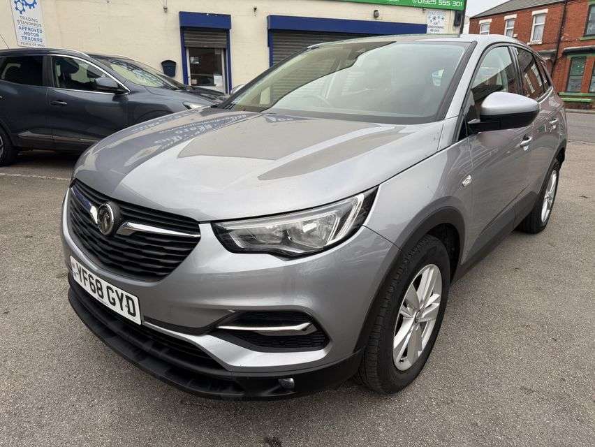 A 2018 VAUXHALL GRANDLAND X 1.5 Turbo D BlueInjection SE SUV 5dr Diesel Manual Euro 6 (s/s) (130 ps) A 2018 VAUXHALL GRANDLAND X 1.5 Turbo D BlueInjection SE SUV 5dr Diesel Manual Euro 6 (s/s) (130 ps)