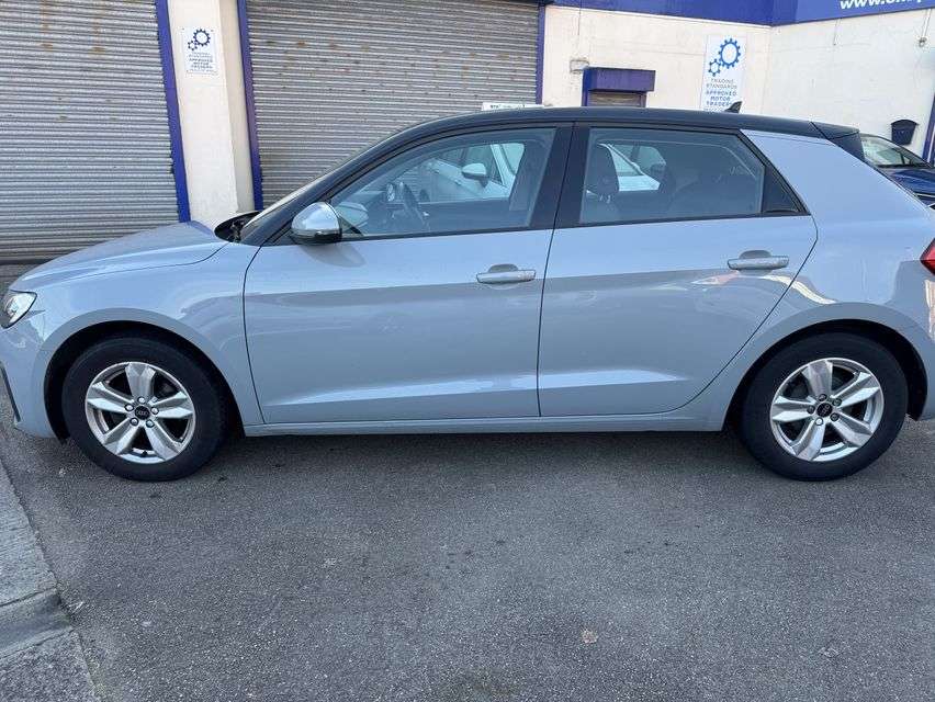 2022 AUDI A1 2022 AUDI A1
