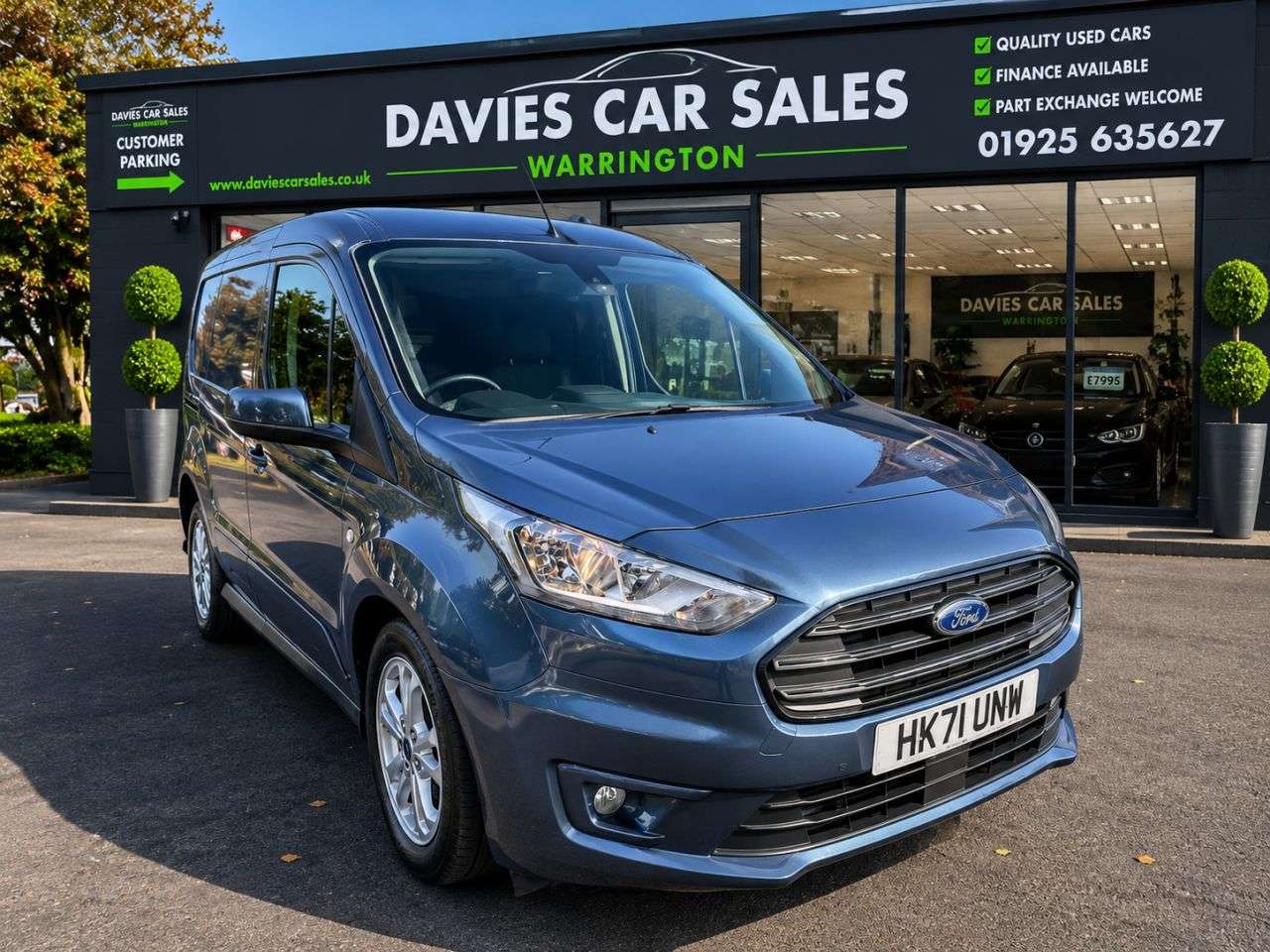 A 2021 FORD TRANSIT CONNECT 1.5 200 EcoBlue Limited Panel Van 5dr Diesel Manual L1 Euro 6 (s/s) (120 ps A 2021 FORD TRANSIT CONNECT 1.5 200 EcoBlue Limited Panel Van 5dr Diesel Manual L1 Euro 6 (s/s) (120 ps