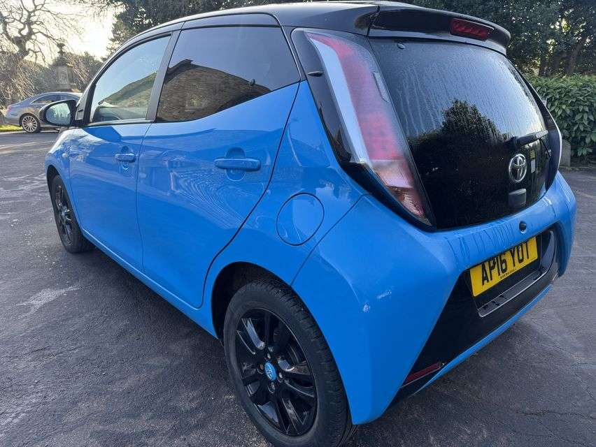 2016 TOYOTA AYGO 2016 TOYOTA AYGO