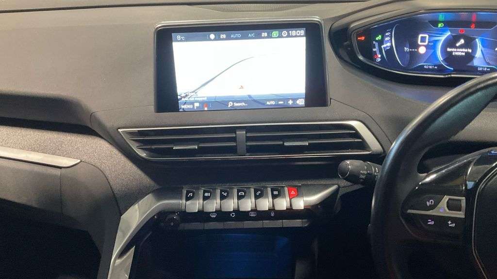 2018 PEUGEOT 5008 2018 PEUGEOT 5008