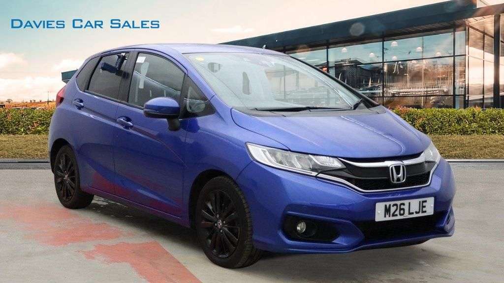 A 2018 HONDA JAZZ 1.3 i-VTEC EX Hatchback 5dr Petrol CVT Euro 6 (s/s) (102 ps) A 2018 HONDA JAZZ 1.3 i-VTEC EX Hatchback 5dr Petrol CVT Euro 6 (s/s) (102 ps)