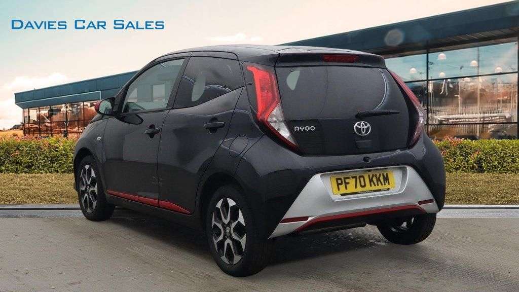 A 2021 TOYOTA AYGO 1.0 VVT-i x-trend Hatchback 5dr Petrol Manual Euro 6 (Safety Sense) (71 ps) A 2021 TOYOTA AYGO 1.0 VVT-i x-trend Hatchback 5dr Petrol Manual Euro 6 (Safety Sense) (71 ps)