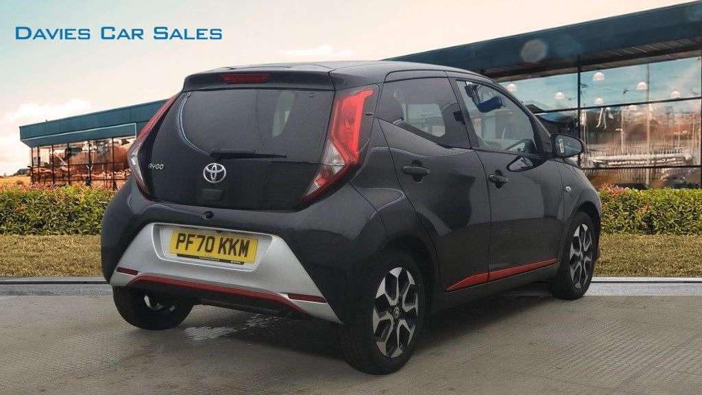 A 2021 TOYOTA AYGO 1.0 VVT-i x-trend Hatchback 5dr Petrol Manual Euro 6 (Safety Sense) (71 ps) A 2021 TOYOTA AYGO 1.0 VVT-i x-trend Hatchback 5dr Petrol Manual Euro 6 (Safety Sense) (71 ps)