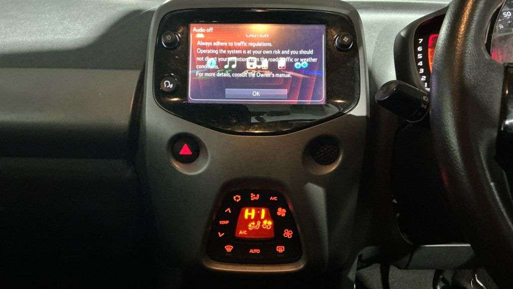 2021 TOYOTA AYGO 2021 TOYOTA AYGO