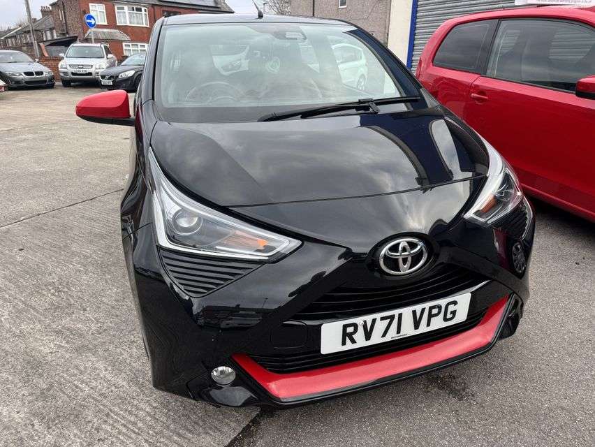 A 2021 TOYOTA AYGO 1.0 VVT-i x-trend Hatchback 5dr Petrol Manual Euro 6 (s/s) (71 ps) A 2021 TOYOTA AYGO 1.0 VVT-i x-trend Hatchback 5dr Petrol Manual Euro 6 (s/s) (71 ps)