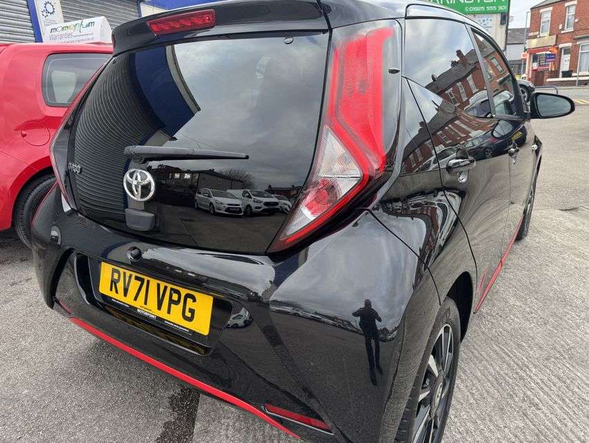 2021 TOYOTA AYGO 2021 TOYOTA AYGO