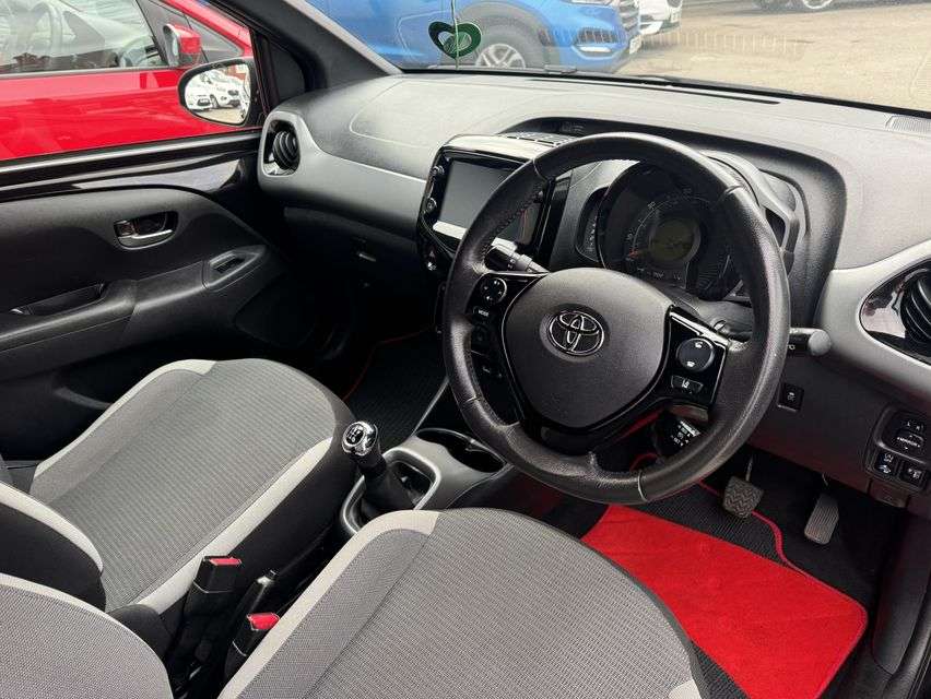 2021 TOYOTA AYGO 2021 TOYOTA AYGO