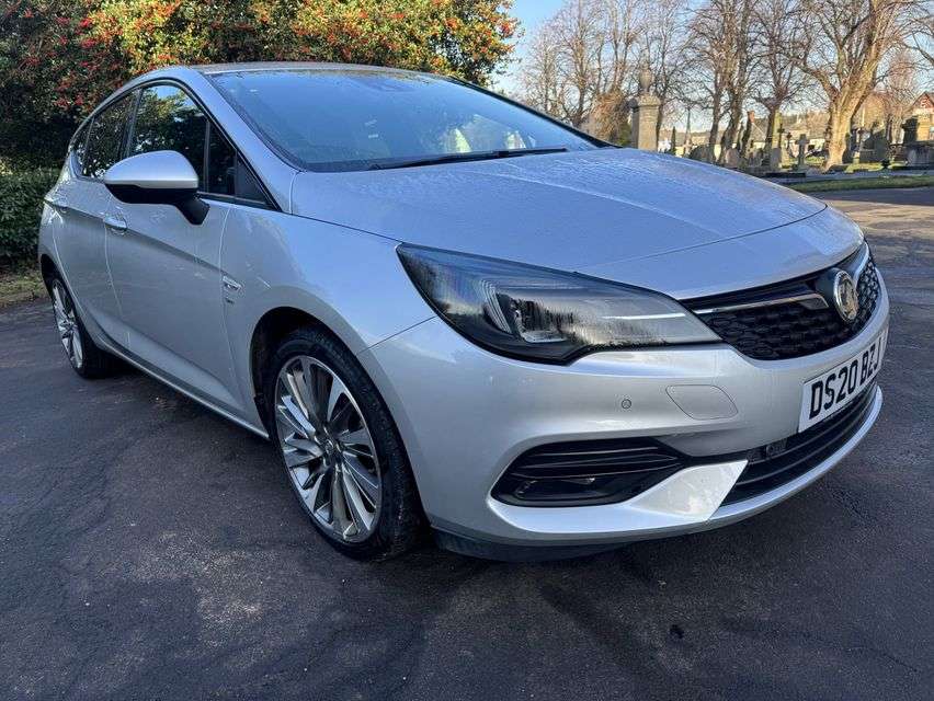 A 2020 VAUXHALL ASTRA 1.2 Turbo SRi VX Line Nav Hatchback 5dr Petrol Manual Euro 6 (s/s) (145 ps) A 2020 VAUXHALL ASTRA 1.2 Turbo SRi VX Line Nav Hatchback 5dr Petrol Manual Euro 6 (s/s) (145 ps)