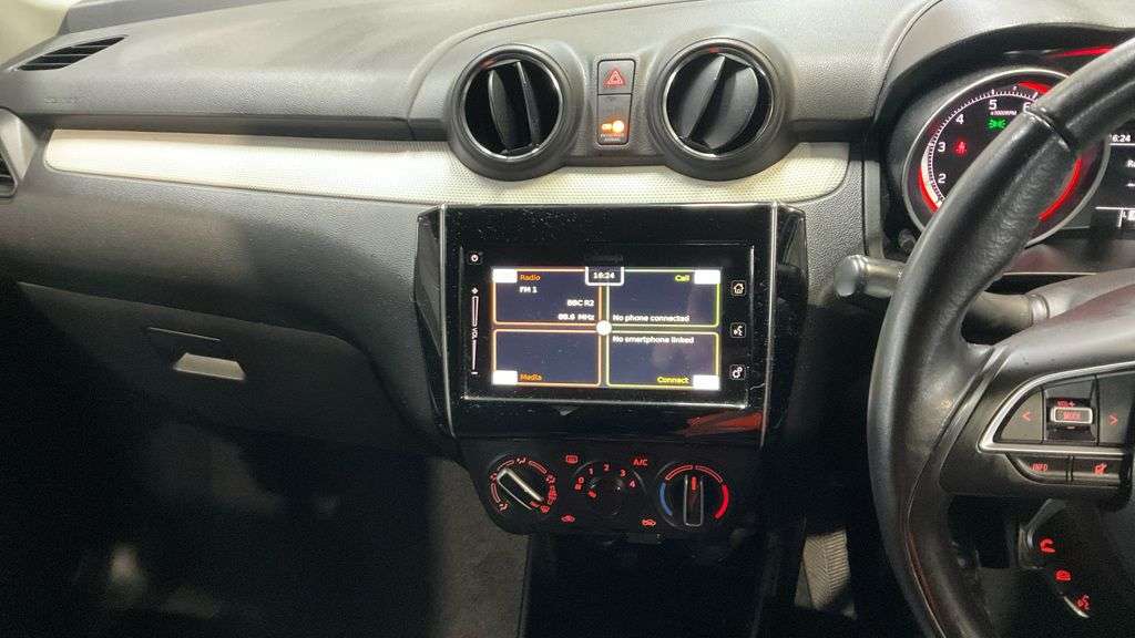 2021 SUZUKI SWIFT 2021 SUZUKI SWIFT