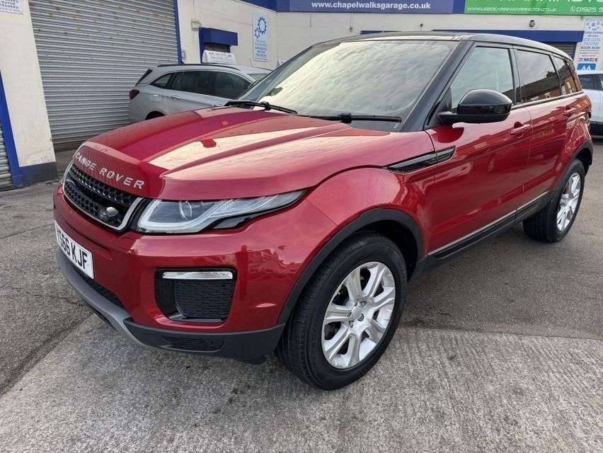A 2016 LAND ROVER RANGE ROVER EVOQUE 2.0 TD4 SE Tech SUV 5dr Diesel Auto 4WD Euro 6 (s/s) (180 ps) A 2016 LAND ROVER RANGE ROVER EVOQUE 2.0 TD4 SE Tech SUV 5dr Diesel Auto 4WD Euro 6 (s/s) (180 ps)