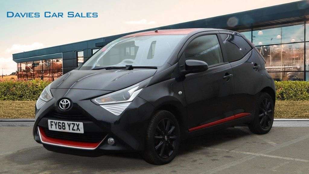 A 2018 TOYOTA AYGO 1.0 VVT-i x-press Hatchback 5dr Petrol Manual Euro 6 (71 ps) A 2018 TOYOTA AYGO 1.0 VVT-i x-press Hatchback 5dr Petrol Manual Euro 6 (71 ps)