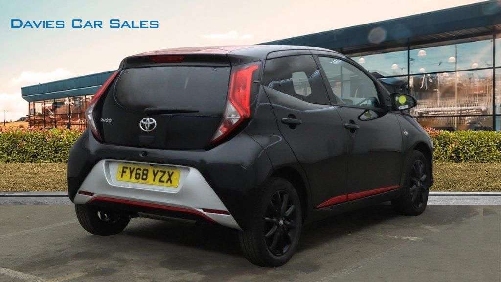 A 2018 TOYOTA AYGO 1.0 VVT-i x-press Hatchback 5dr Petrol Manual Euro 6 (71 ps) A 2018 TOYOTA AYGO 1.0 VVT-i x-press Hatchback 5dr Petrol Manual Euro 6 (71 ps)