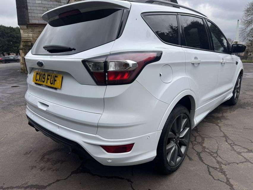 A 2019 FORD KUGA 1.5 TDCi EcoBlue ST-Line Edition SUV 5dr Diesel Manual Euro 6 (s/s) (120 ps A 2019 FORD KUGA 1.5 TDCi EcoBlue ST-Line Edition SUV 5dr Diesel Manual Euro 6 (s/s) (120 ps