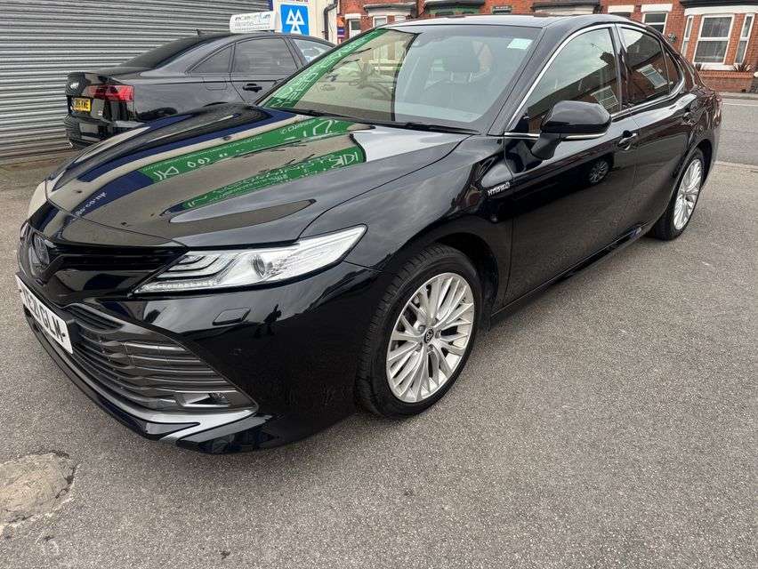 A 2021 TOYOTA CAMRY 2.5 VVT-h Excel Saloon 4dr Petrol Hybrid CVT Euro 6 (s/s) (218 ps) A 2021 TOYOTA CAMRY 2.5 VVT-h Excel Saloon 4dr Petrol Hybrid CVT Euro 6 (s/s) (218 ps)
