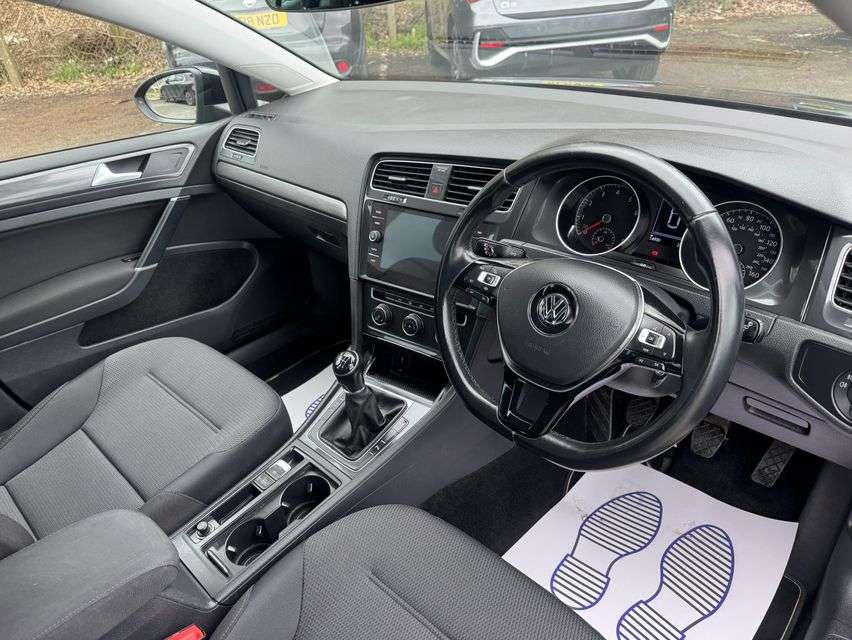 2019 VOLKSWAGEN GOLF 2019 VOLKSWAGEN GOLF