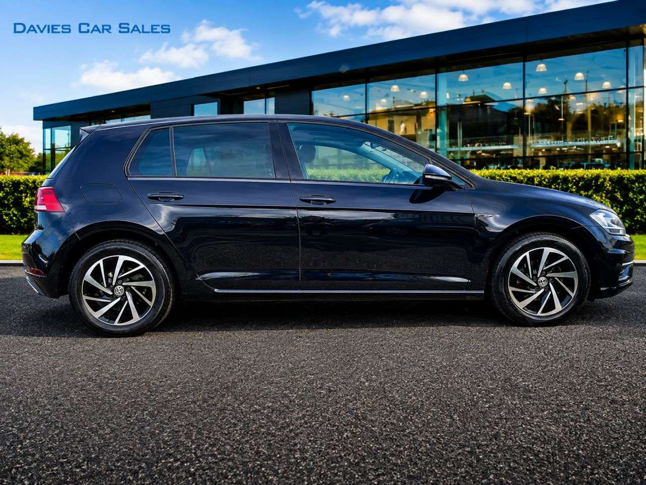 2019 VOLKSWAGEN GOLF 2019 VOLKSWAGEN GOLF