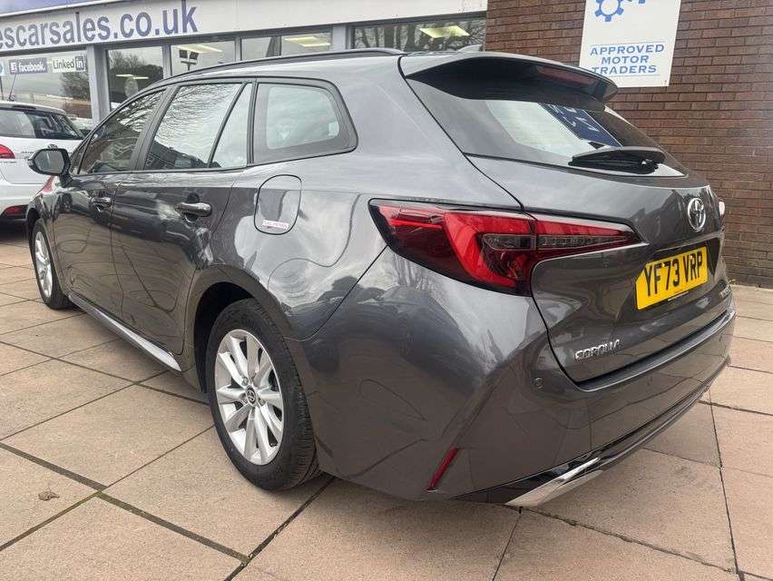 A 2023 TOYOTA COROLLA 1.8 VVT-h Icon Touring Sports 5dr Petrol Hybrid CVT Euro 6 (s/s) (140 ps) A 2023 TOYOTA COROLLA 1.8 VVT-h Icon Touring Sports 5dr Petrol Hybrid CVT Euro 6 (s/s) (140 ps)