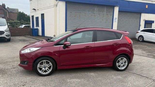 A 2014 FORD FIESTA 1.25 Zetec Hatchback 5dr Petrol Manual Euro 5 (82 ps) A 2014 FORD FIESTA 1.25 Zetec Hatchback 5dr Petrol Manual Euro 5 (82 ps)