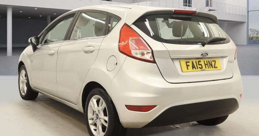 A 2015 FORD FIESTA 1.25 Zetec Hatchback 5dr Petrol Manual Euro 5 (82 ps) A 2015 FORD FIESTA 1.25 Zetec Hatchback 5dr Petrol Manual Euro 5 (82 ps)
