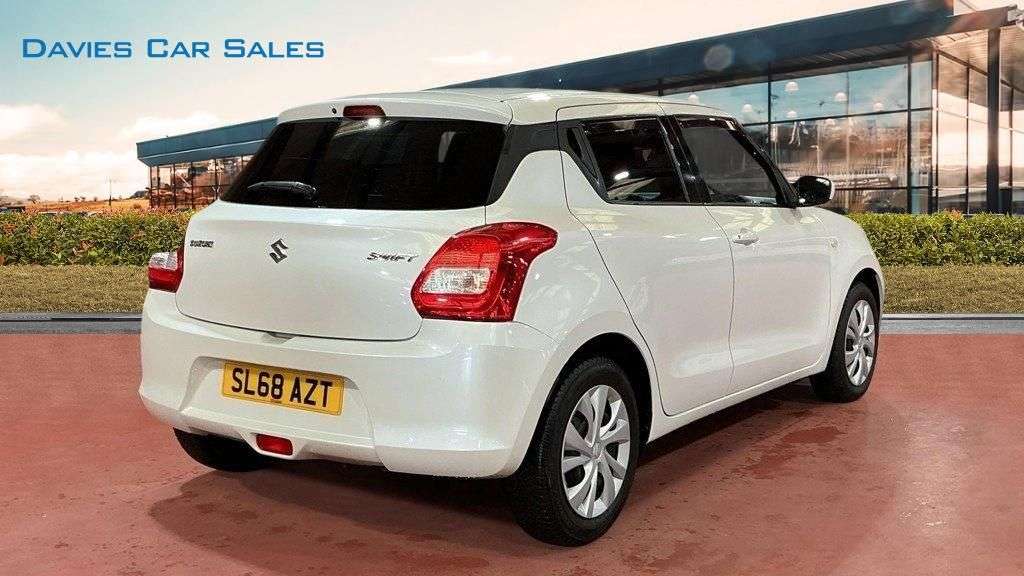A 2018 SUZUKI SWIFT 1.2 Dualjet SZ3 Hatchback 5dr Petrol Manual Euro 6 (s/s) (90 ps) A 2018 SUZUKI SWIFT 1.2 Dualjet SZ3 Hatchback 5dr Petrol Manual Euro 6 (s/s) (90 ps)