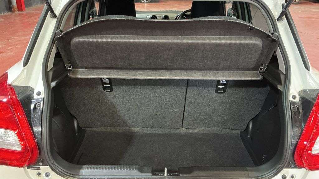 2018 SUZUKI SWIFT 2018 SUZUKI SWIFT