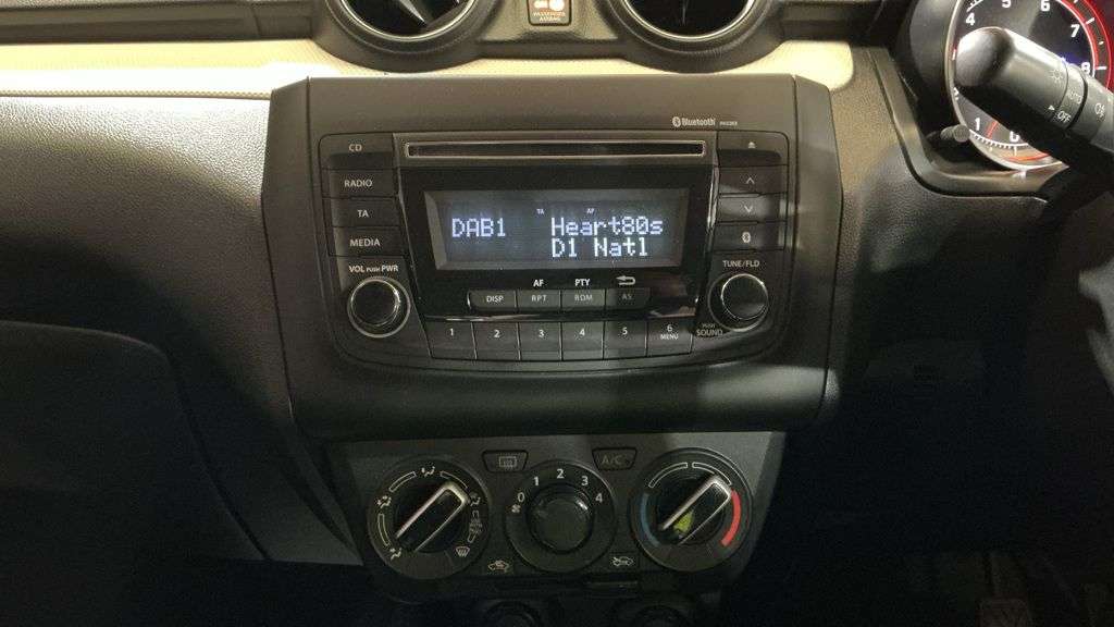 2018 SUZUKI SWIFT 2018 SUZUKI SWIFT