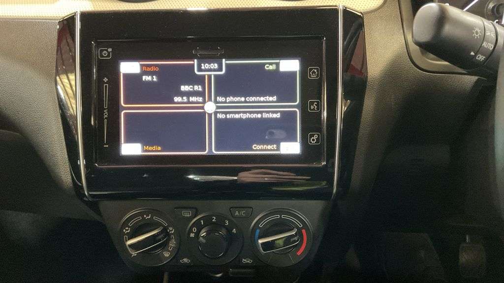 2021 SUZUKI SWIFT 2021 SUZUKI SWIFT