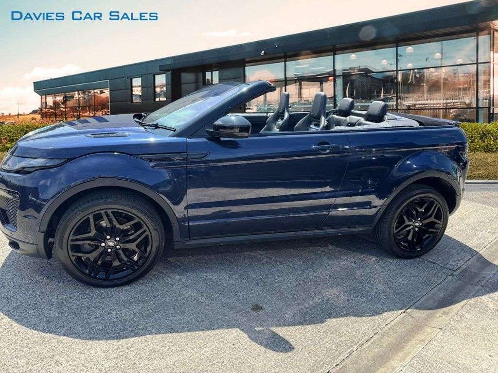 A 2018 LAND ROVER RANGE ROVER EVOQUE TD4 HSE DYNAMIC A 2018 LAND ROVER RANGE ROVER EVOQUE TD4 HSE DYNAMIC
