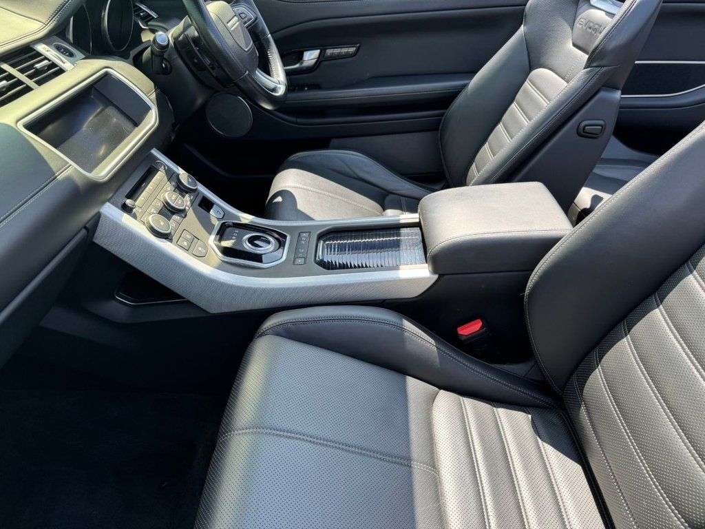 A 2018 LAND ROVER RANGE ROVER EVOQUE TD4 HSE DYNAMIC A 2018 LAND ROVER RANGE ROVER EVOQUE TD4 HSE DYNAMIC