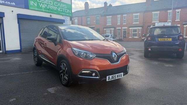 A 2015 RENAULT CAPTUR 1.5 dCi ENERGY Dynamique S Nav SUV 5dr Diesel Manual Euro 6 (s/s) (110 ps) A 2015 RENAULT CAPTUR 1.5 dCi ENERGY Dynamique S Nav SUV 5dr Diesel Manual Euro 6 (s/s) (110 ps)
