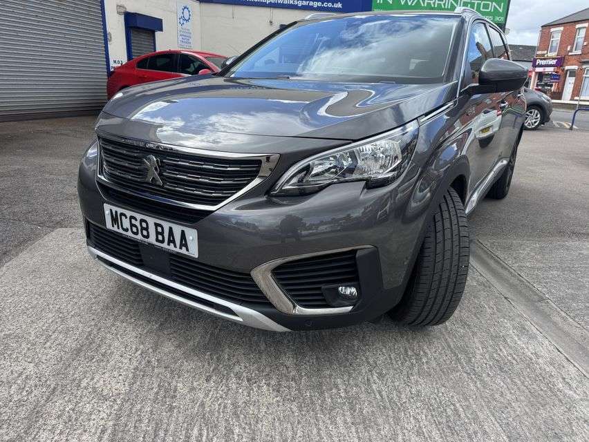 A 2018 PEUGEOT 5008 1.5 BlueHDi Allure SUV 5dr Diesel Manual Euro 6 (s/s) (130 ps) A 2018 PEUGEOT 5008 1.5 BlueHDi Allure SUV 5dr Diesel Manual Euro 6 (s/s) (130 ps)