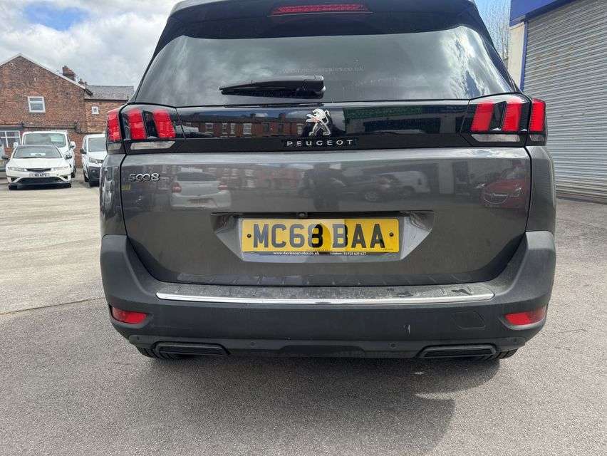 A 2018 PEUGEOT 5008 1.5 BlueHDi Allure SUV 5dr Diesel Manual Euro 6 (s/s) (130 ps) A 2018 PEUGEOT 5008 1.5 BlueHDi Allure SUV 5dr Diesel Manual Euro 6 (s/s) (130 ps)