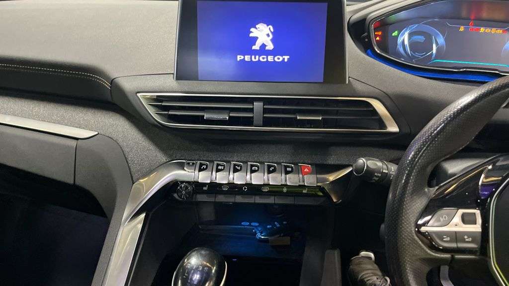 2018 PEUGEOT 3008 2018 PEUGEOT 3008