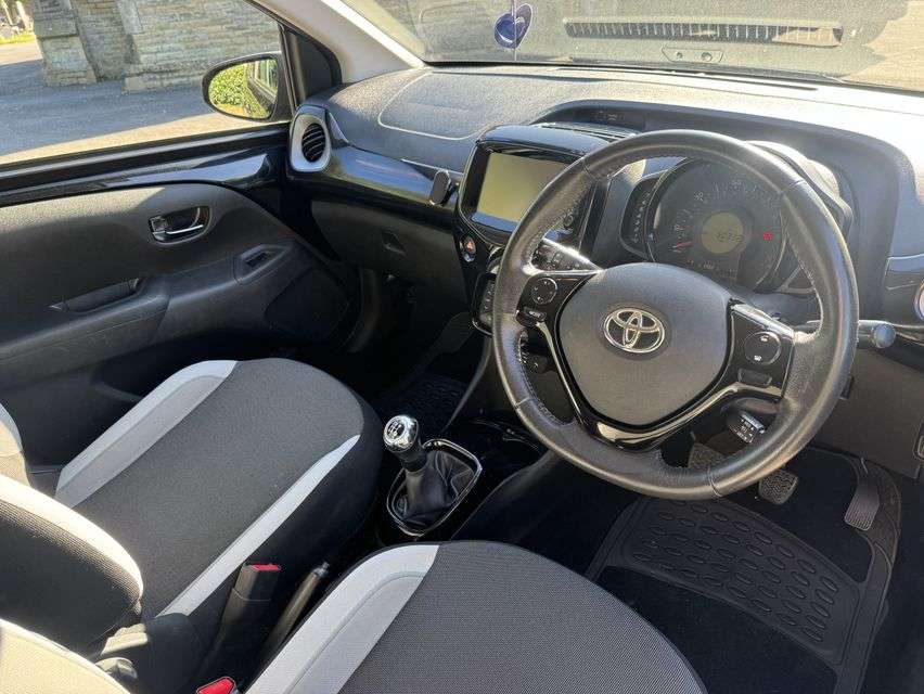 2015 TOYOTA AYGO 2015 TOYOTA AYGO