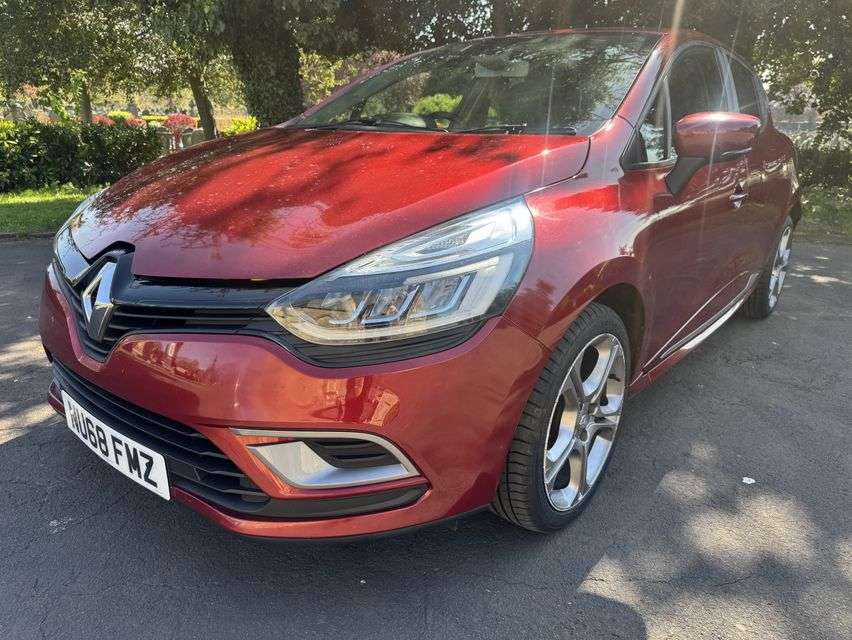 A 2018 RENAULT CLIO 1.5 dCi GT Line Hatchback 5dr Diesel Manual Euro 6 (s/s) (90 ps) A 2018 RENAULT CLIO 1.5 dCi GT Line Hatchback 5dr Diesel Manual Euro 6 (s/s) (90 ps)